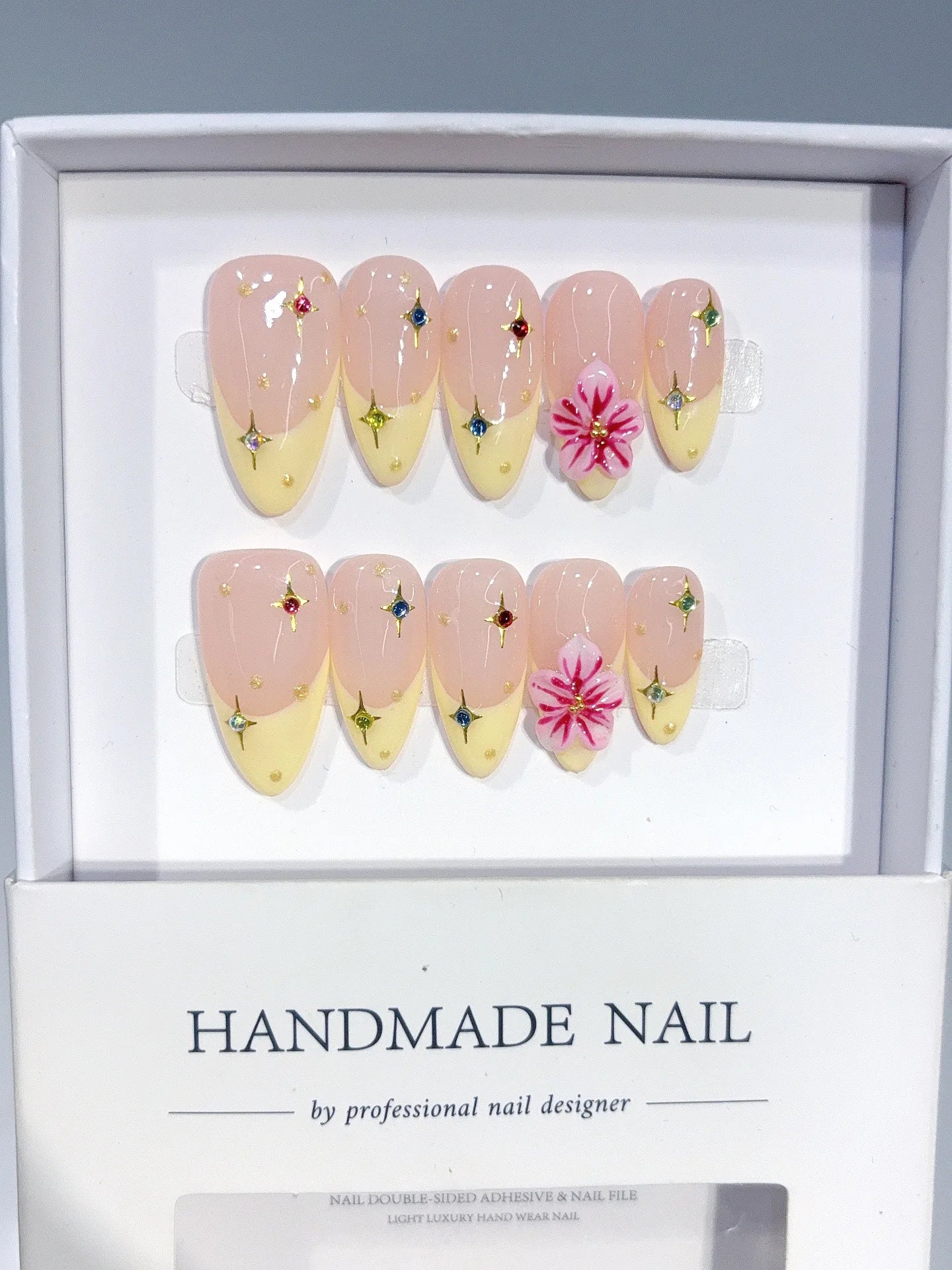 C458 - Medium Nude Yellow Almond French Tip 3D Flowers - view 4