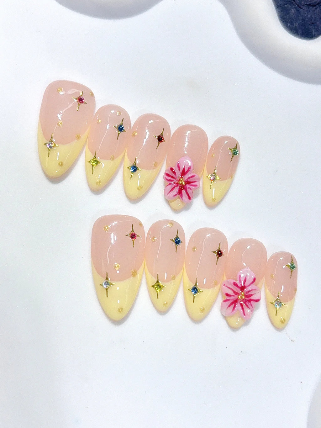 C458 - Medium Nude Yellow Almond French Tip 3D Flowers - view 7