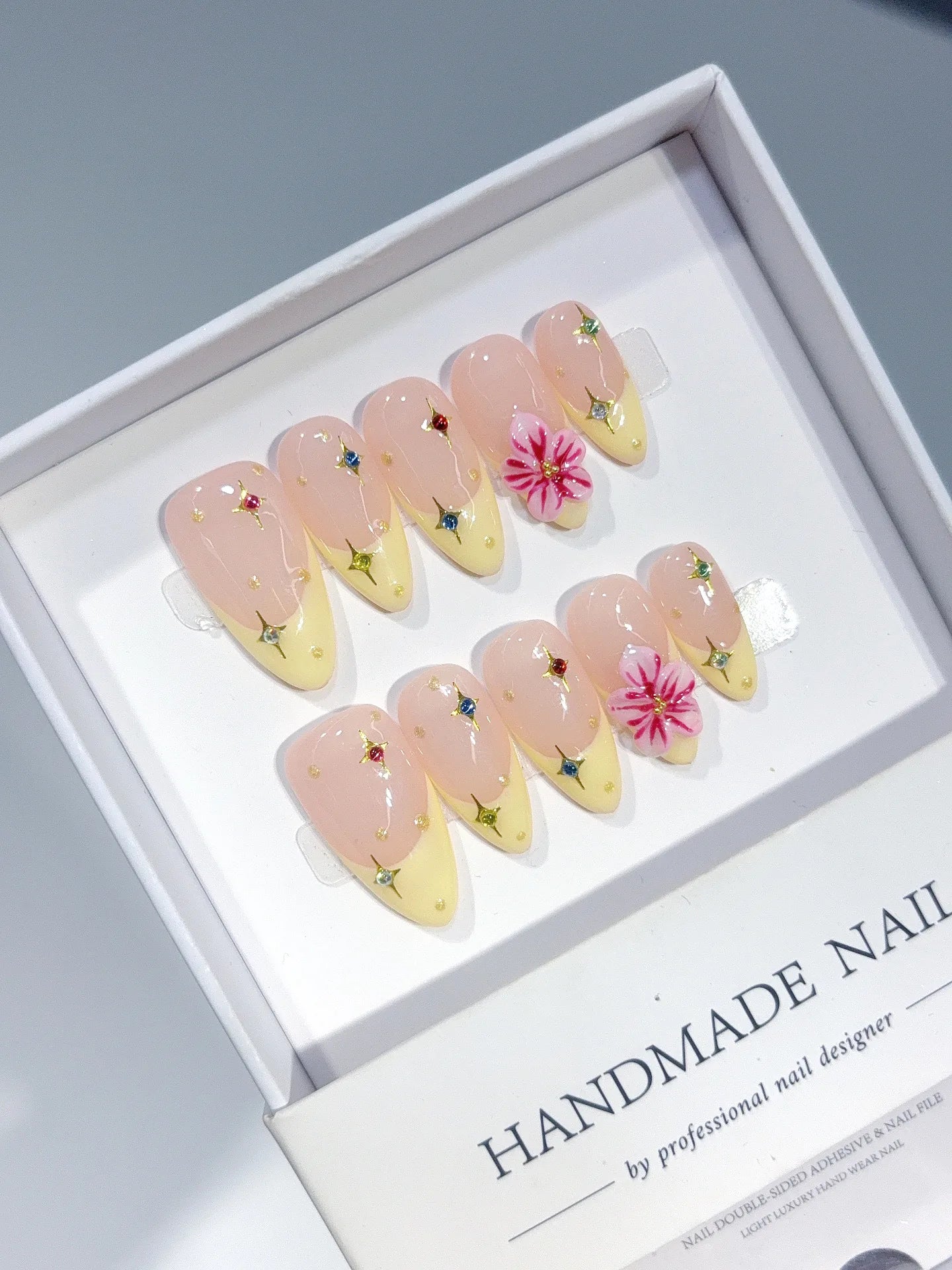 C458 - Medium Nude Yellow Almond French Tip 3D Flowers - view 3