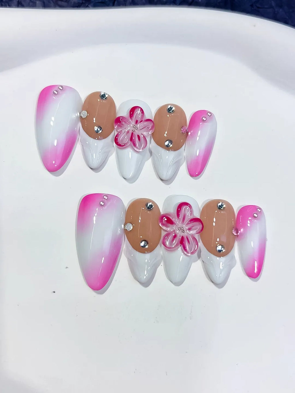 White Pink Nude Ombre Flower Rhinestone press on nails detail view