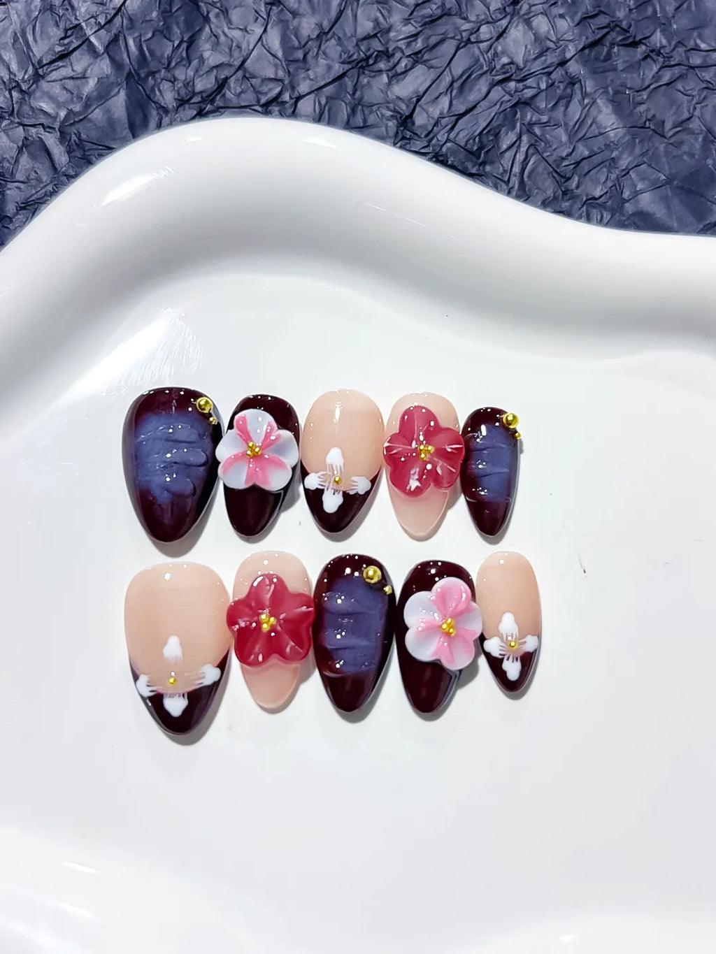 Nude Red Pink Floral Flower Gold Stud press on nails detail view