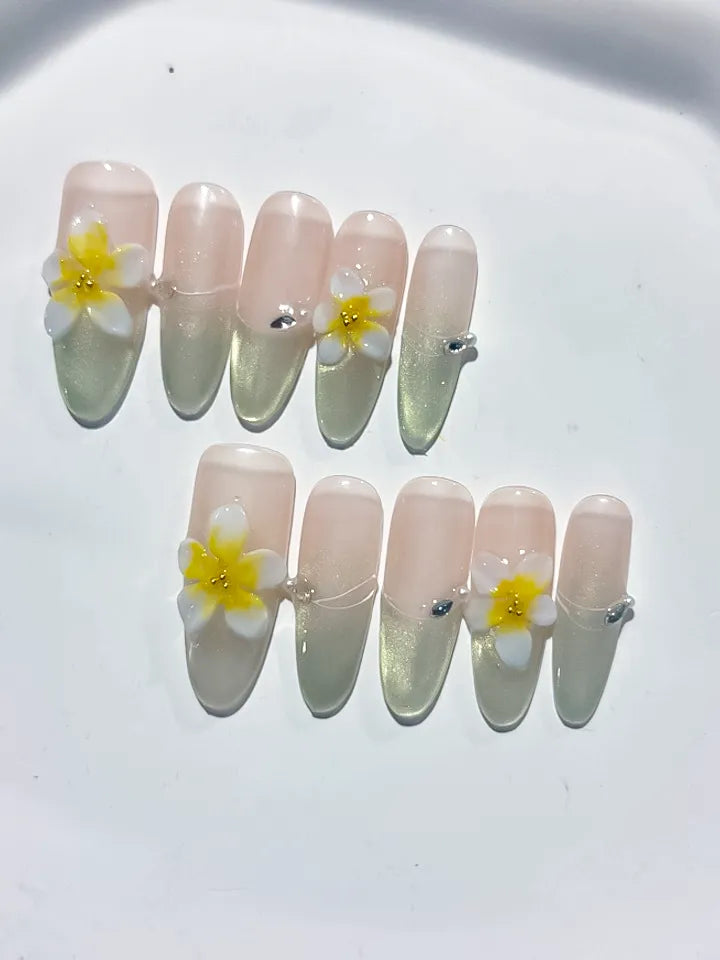 Nude Gold Yellow Metallic Flower Rhinestone press on nails detail view