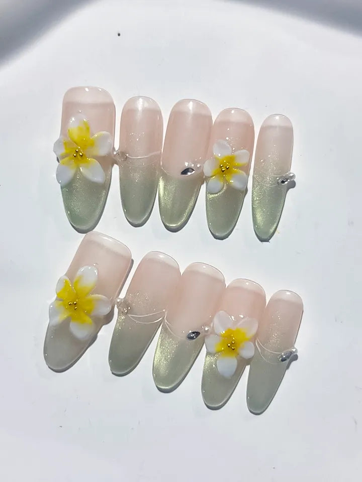 Nude Gold Yellow Metallic Flower Rhinestone press on nails detail view