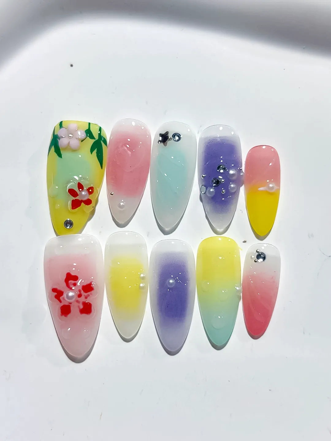 Green Yellow Purple Pink White Ombre Flower Star Rhinestone press on nails detail view