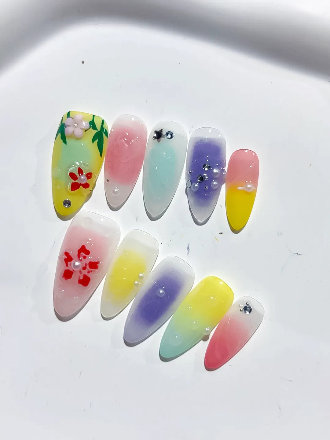 Green Yellow Purple Pink White Ombre Flower Star Rhinestone press on nails detail view