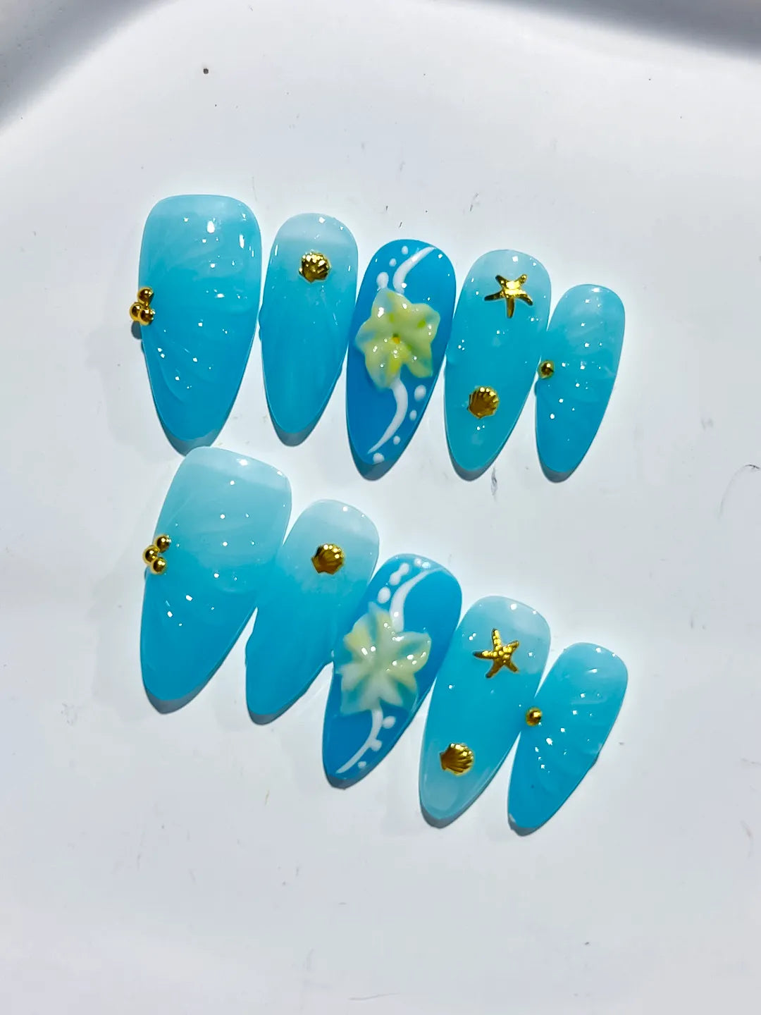 Blue Yellow Solid color Flower Starfish Shell press on nails detail view