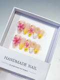 Nude Pink Yellow White Ombre Flower Star Shell press on nails