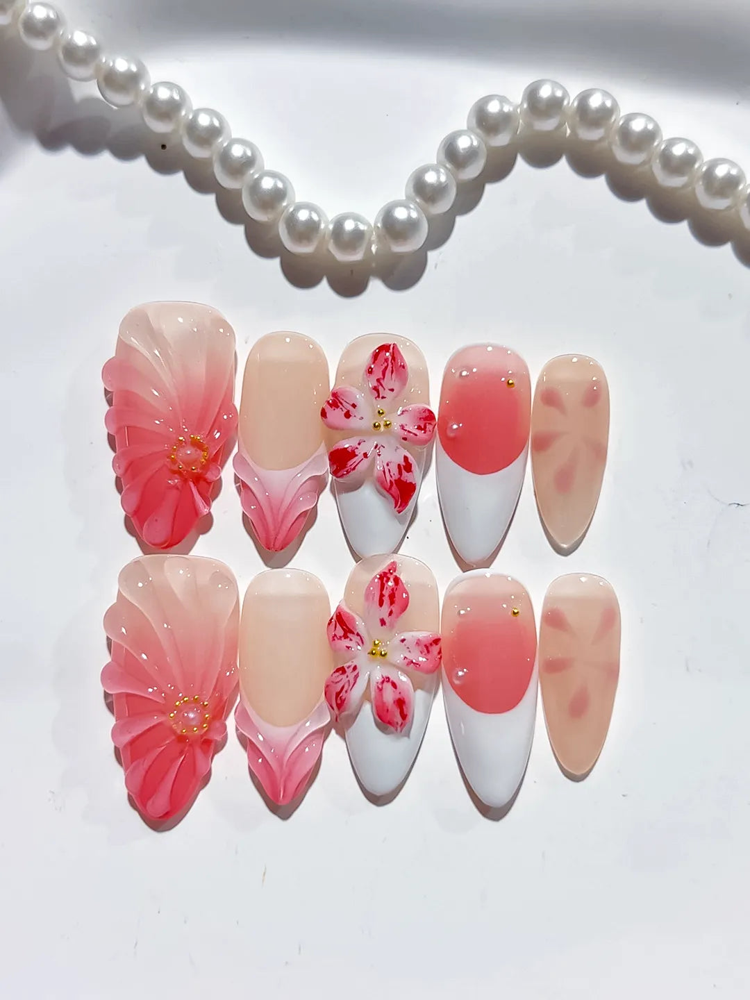 Nude Pink White Red Ombre Flower press on nails detail view