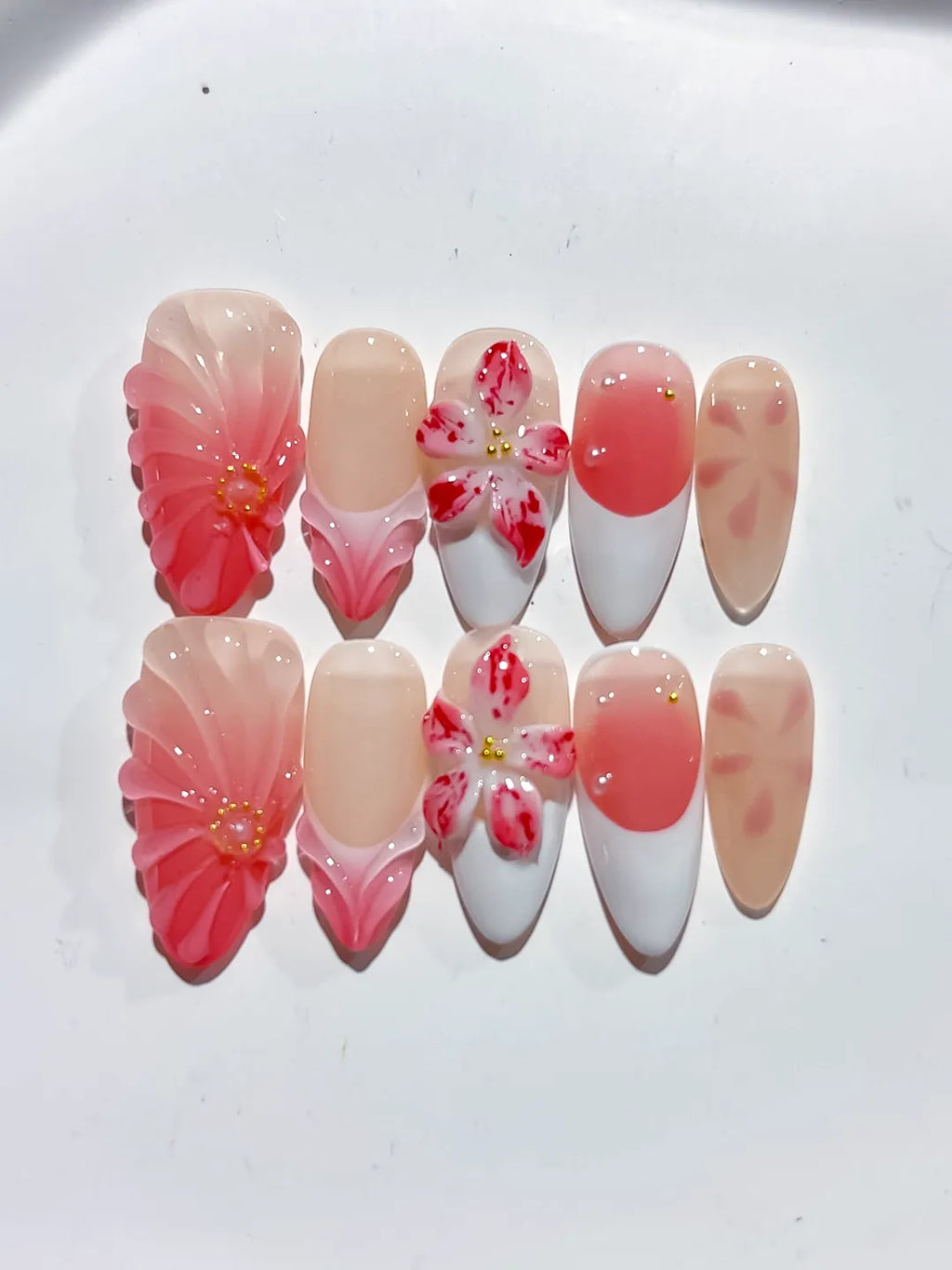 Nude Pink White Red Ombre Flower press on nails detail view