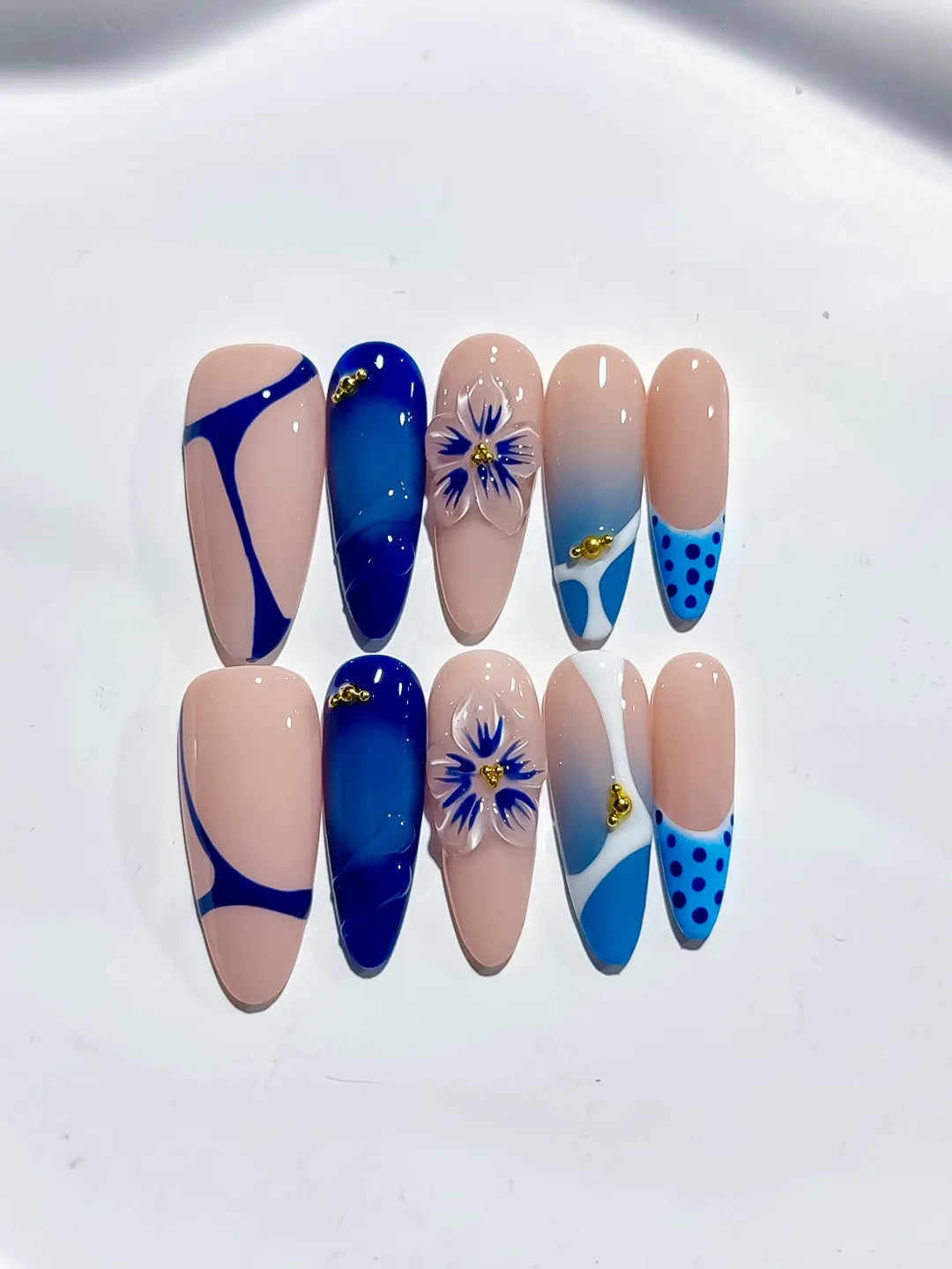 Nude Blue White French tip Flower Dot Pattern press on nails detail view