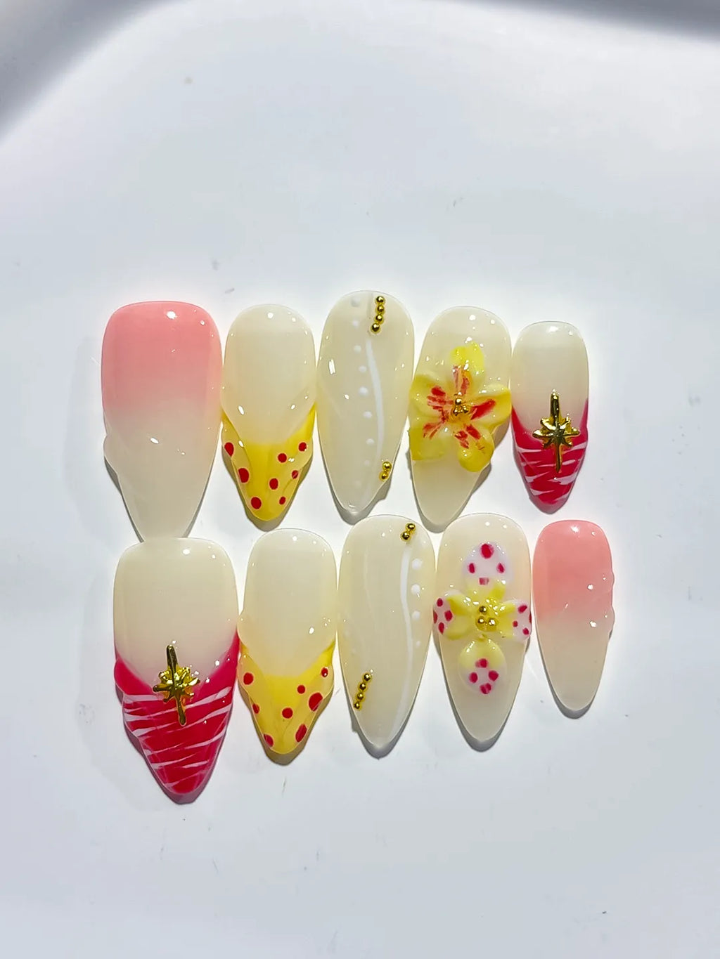 White Yellow Pink Red Abstract Flower Dot Pattern Star press on nails detail view
