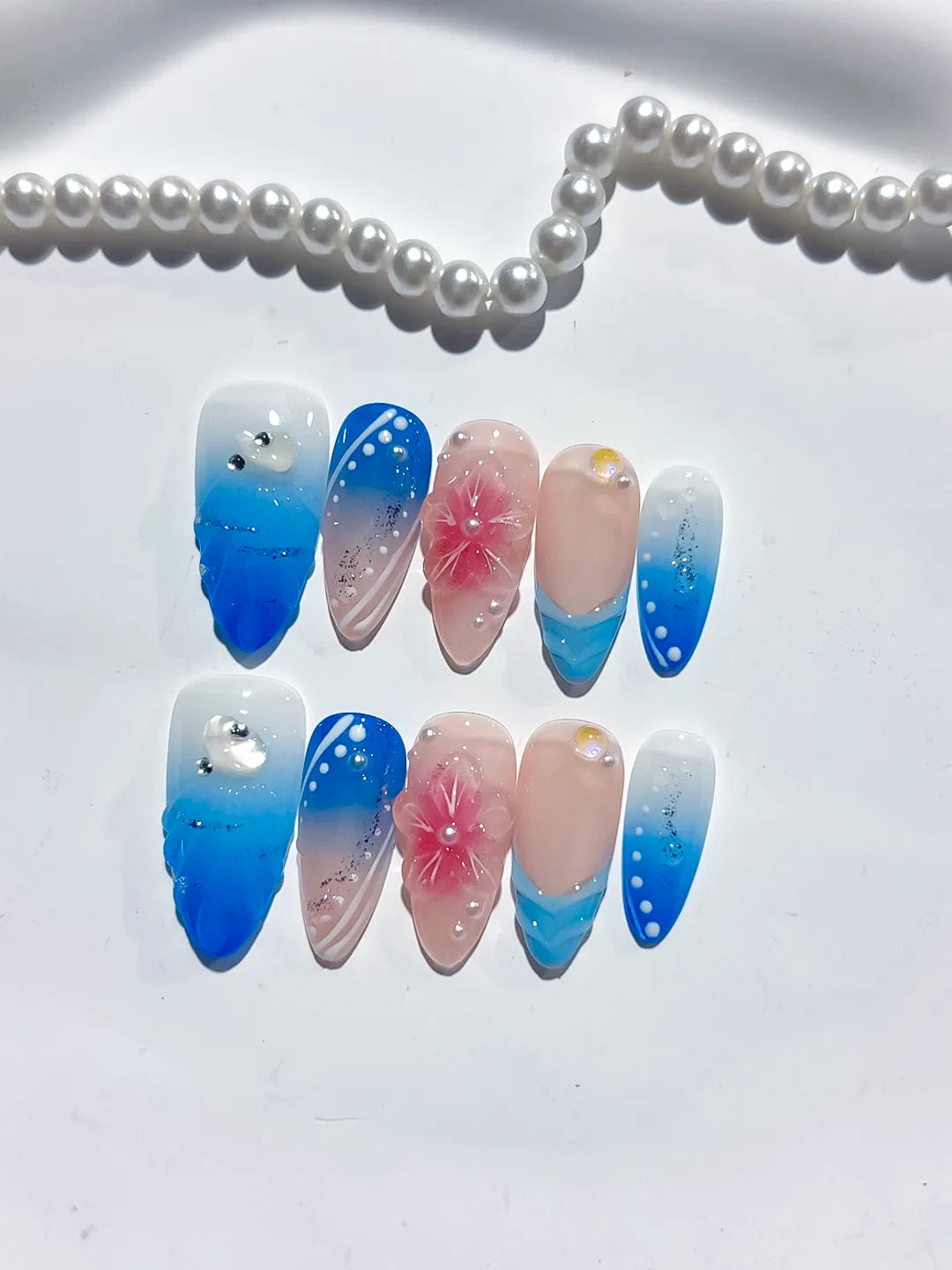 Nude Blue Pink Silver Ombre Flower Glitter press on nails detail view