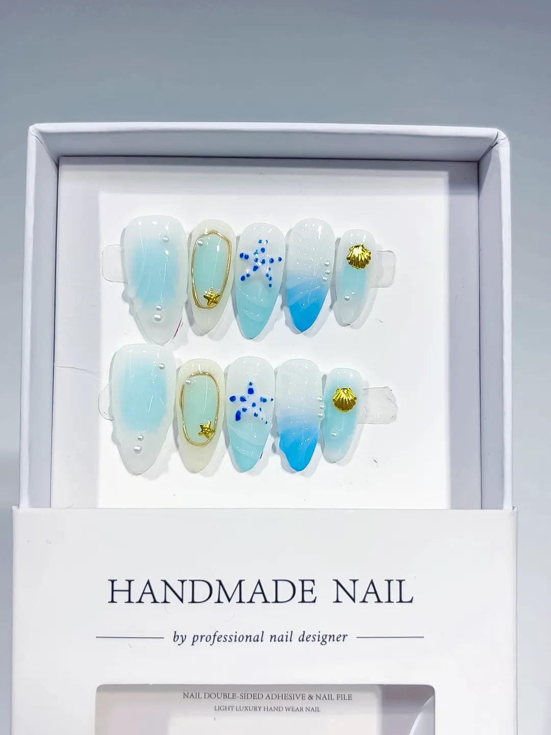 White Blue Gold Ombre Star Shell Metallic Charm press on nails full set view