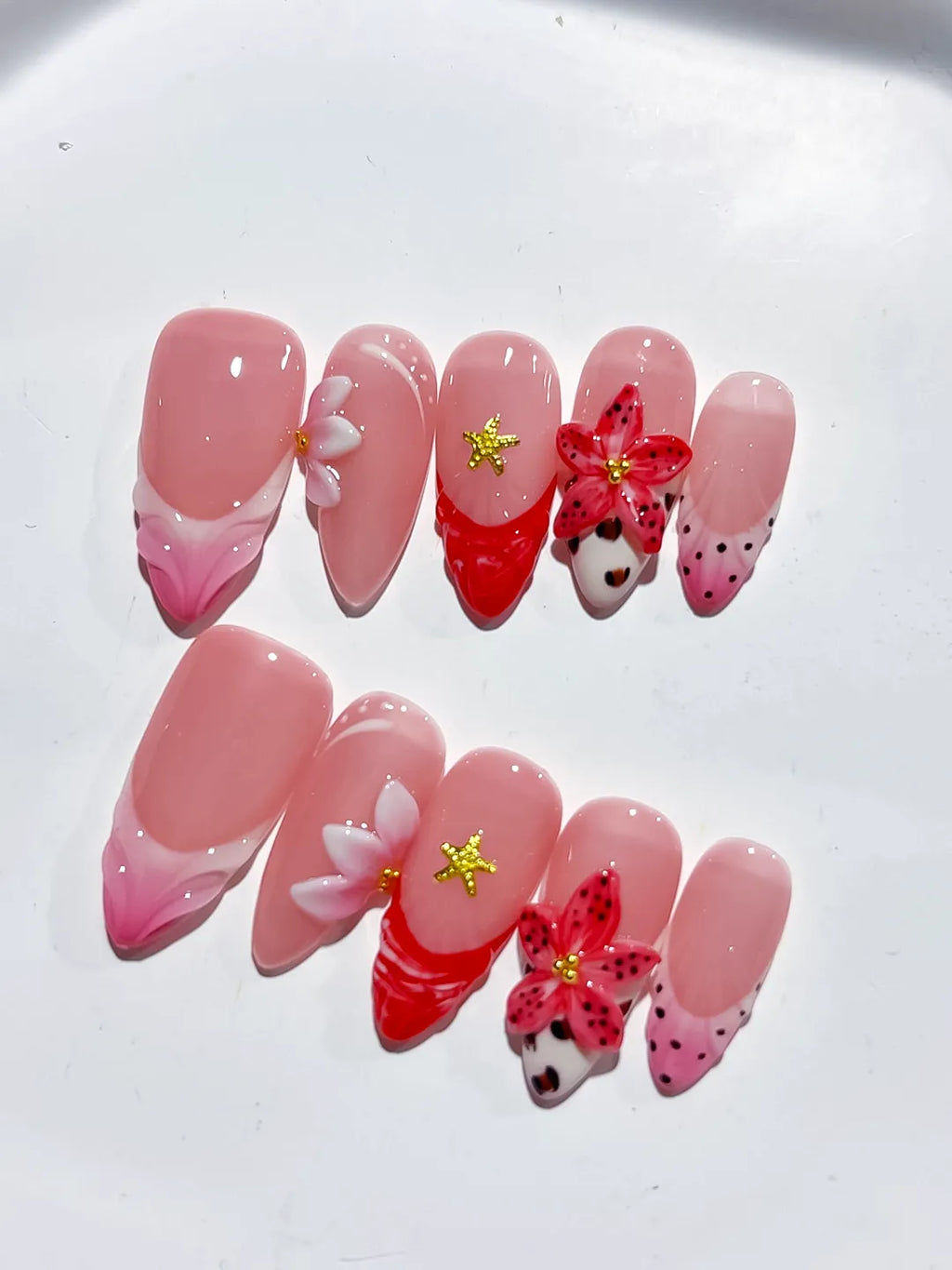Pink Red White Black Abstract Flower Star Dot Pattern press on nails detail view