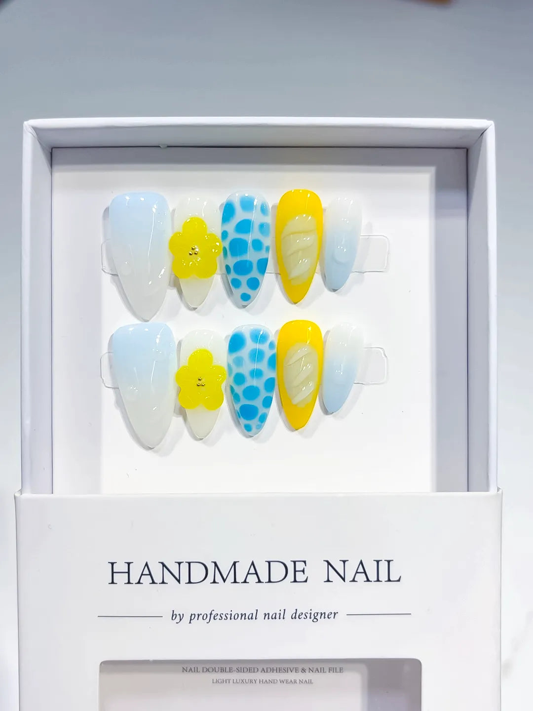 White Blue Yellow Abstract Flower Dot Pattern Shell press on nails full set view