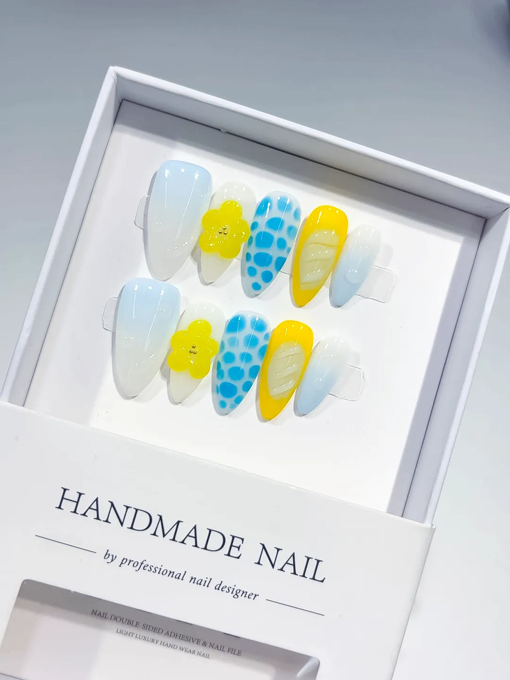 White Blue Yellow Abstract Flower Dot Pattern Shell press on nails