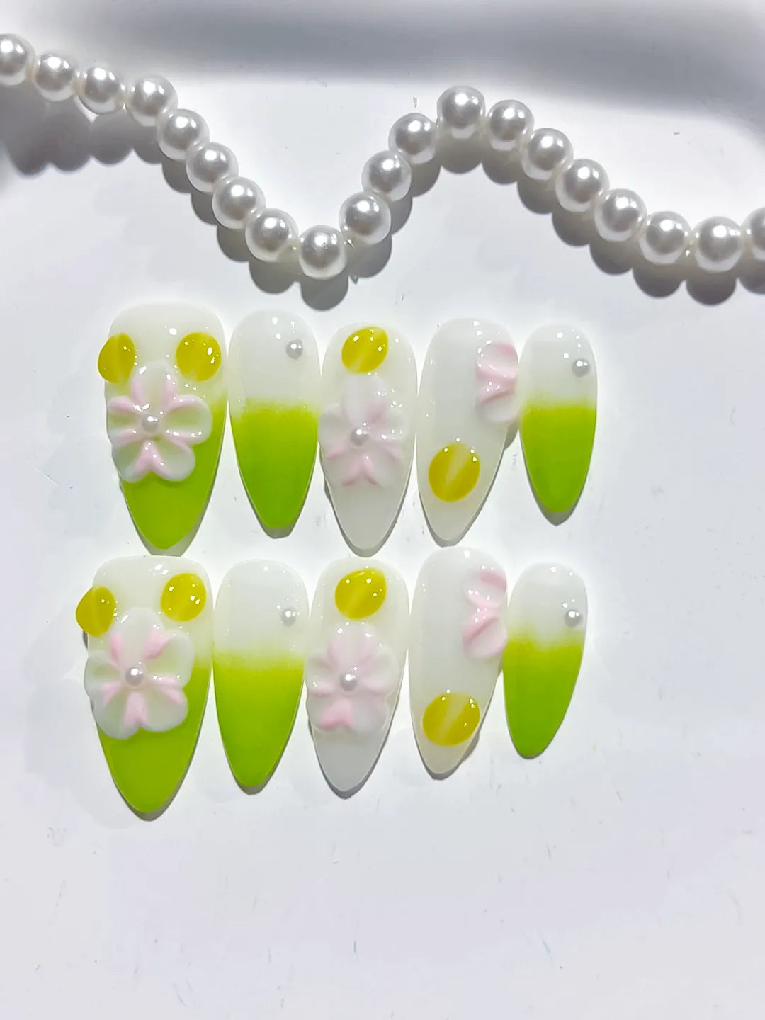 White Green Pink Ombre Flower Dot Pattern press on nails detail view