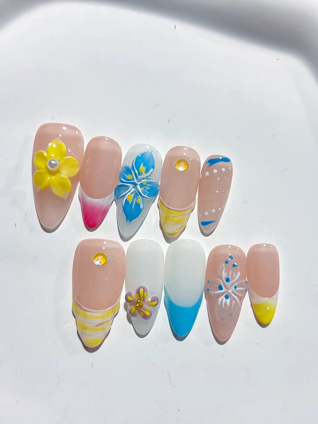 Nude Pink Yellow Blue Silver Abstract Flower Leaf Metallic Charm press on nails detail view