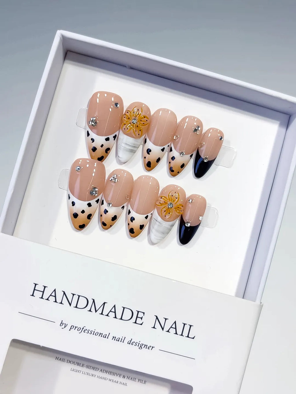 Nude Blue Gold Abstract Starfish Shell Glitter press on nails