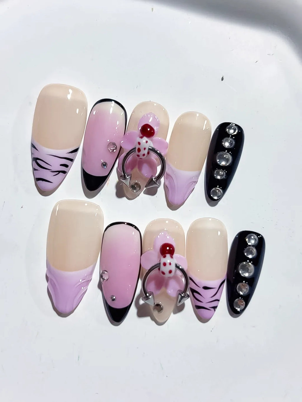 White Green Pink Ombre Flower Dot Pattern press on nails detail view
