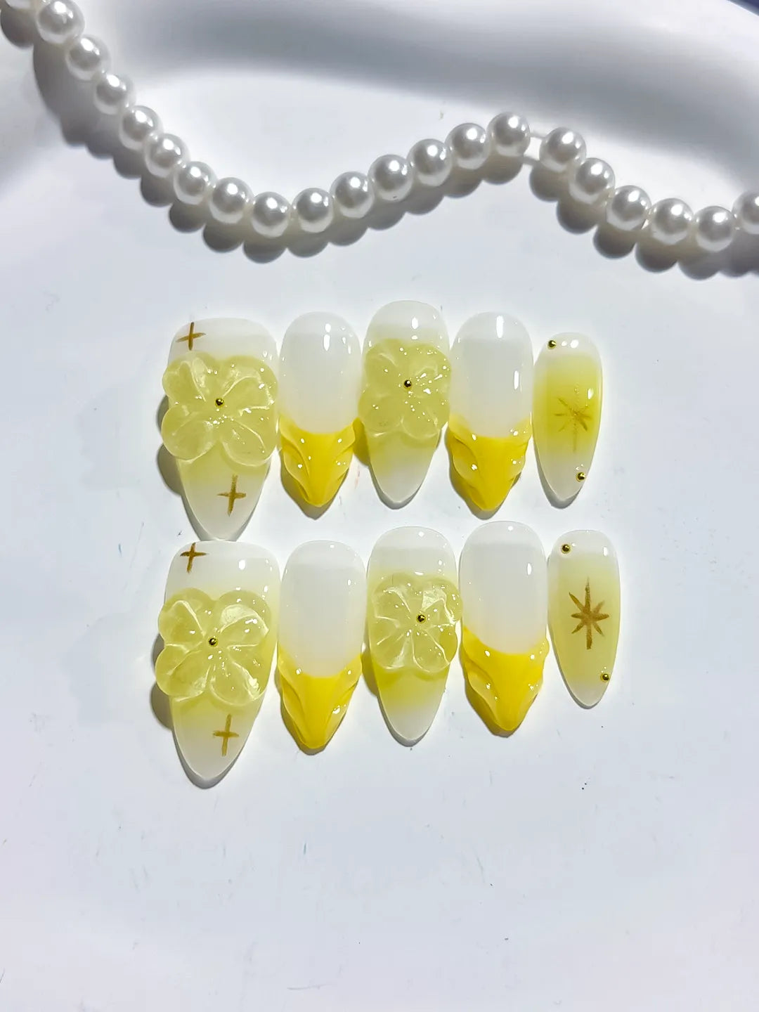 White Yellow French tip Flower Star press on nails detail view