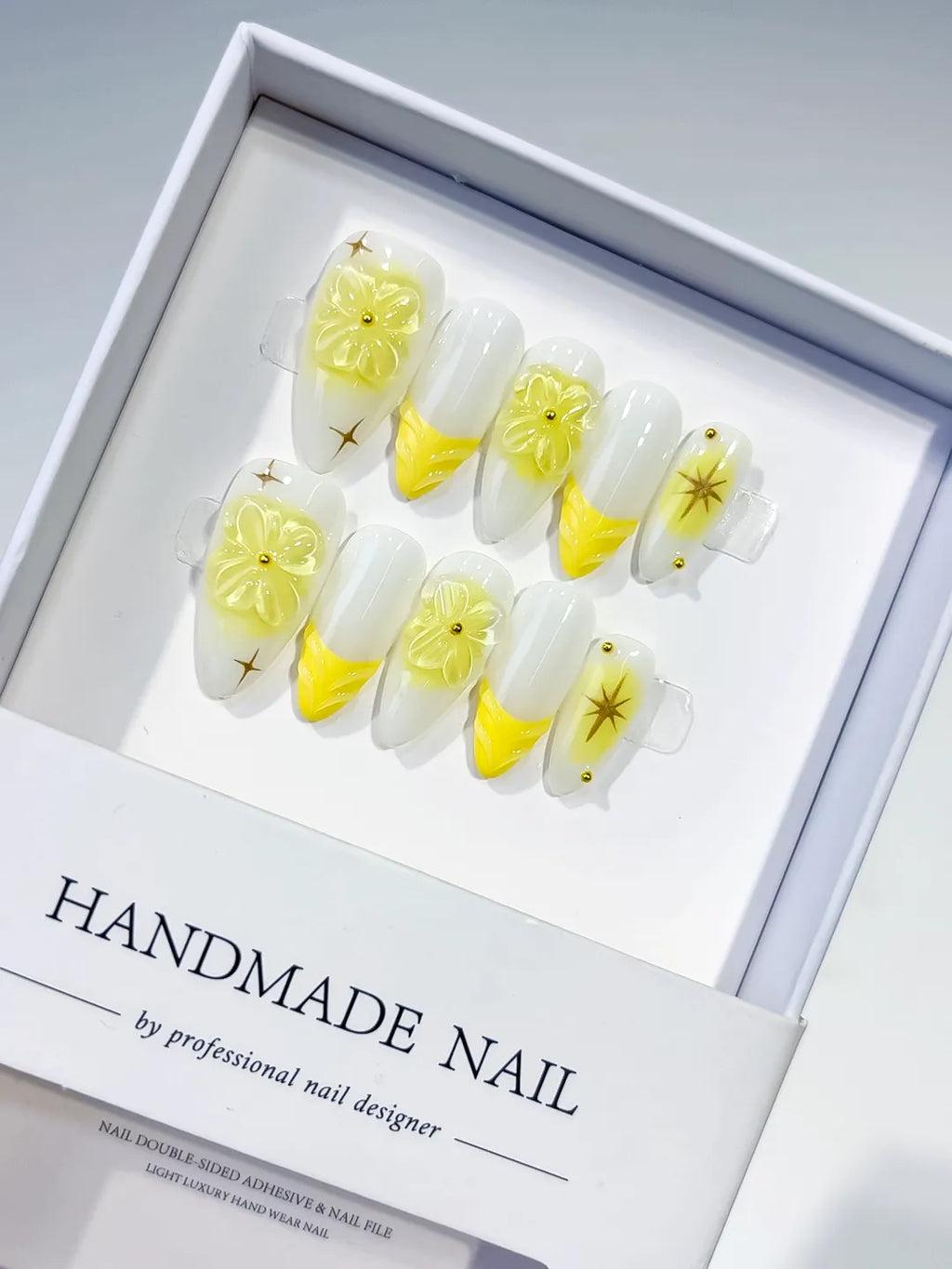 White Yellow French tip Flower Star press on nails