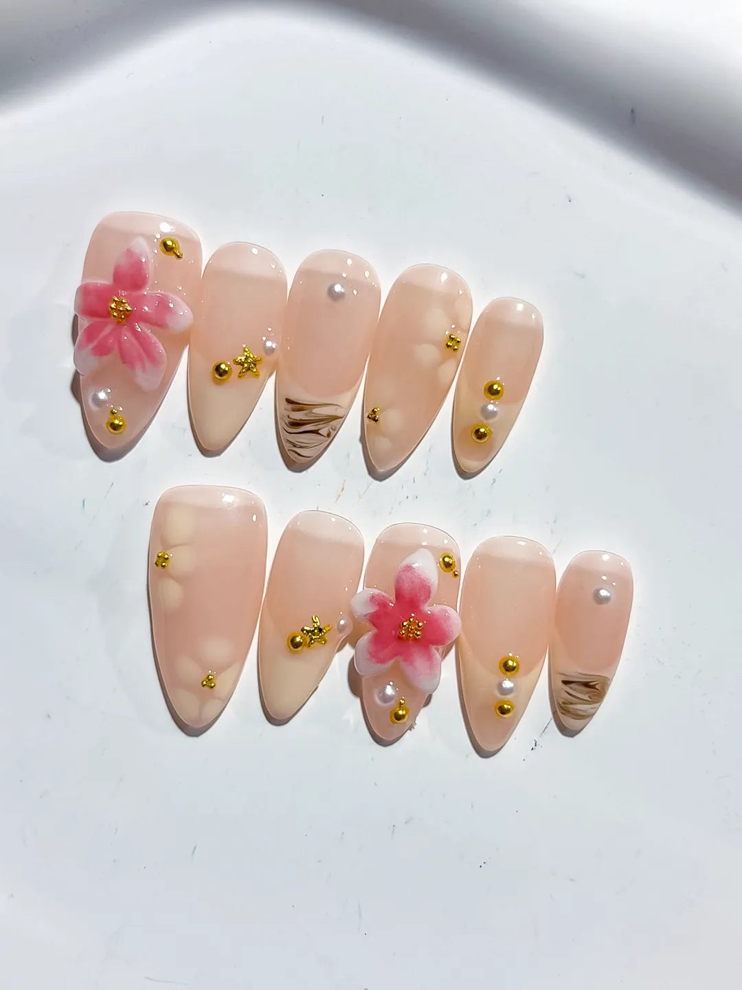 Nude Pink Gold Brown Solid color Flower Metallic Charm press on nails detail view