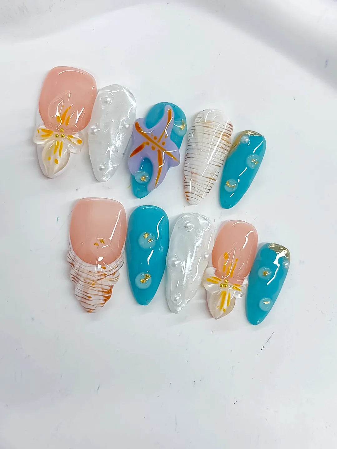 Nude Blue White Orange Gold Abstract Starfish Shell Pearl press on nails detail view