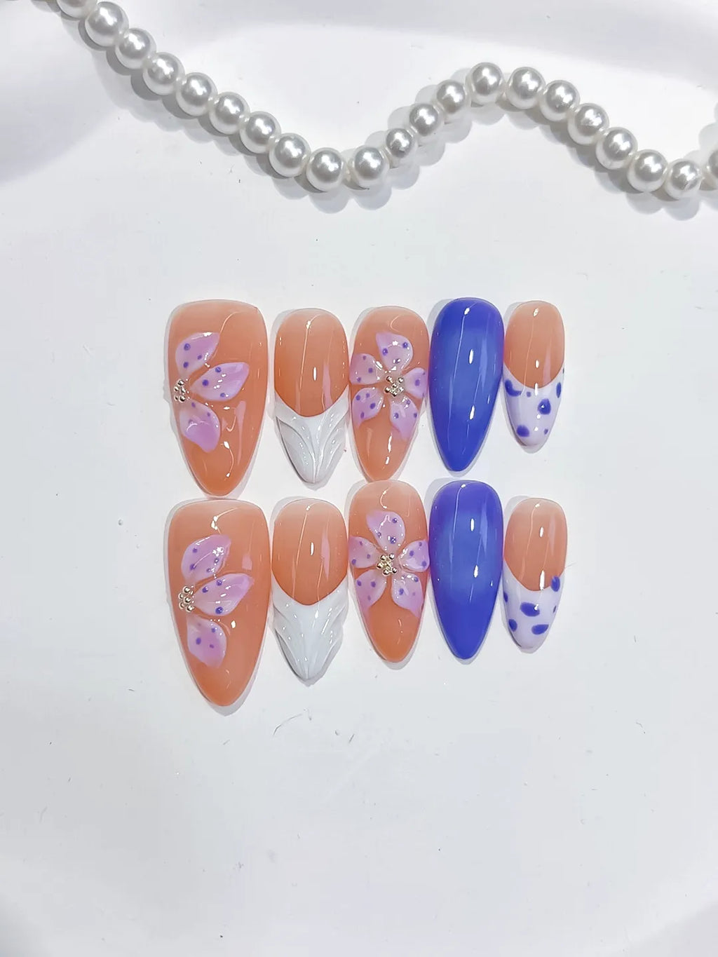 Nude Blue White Purple French tip Flower Dot Pattern press on nails detail view
