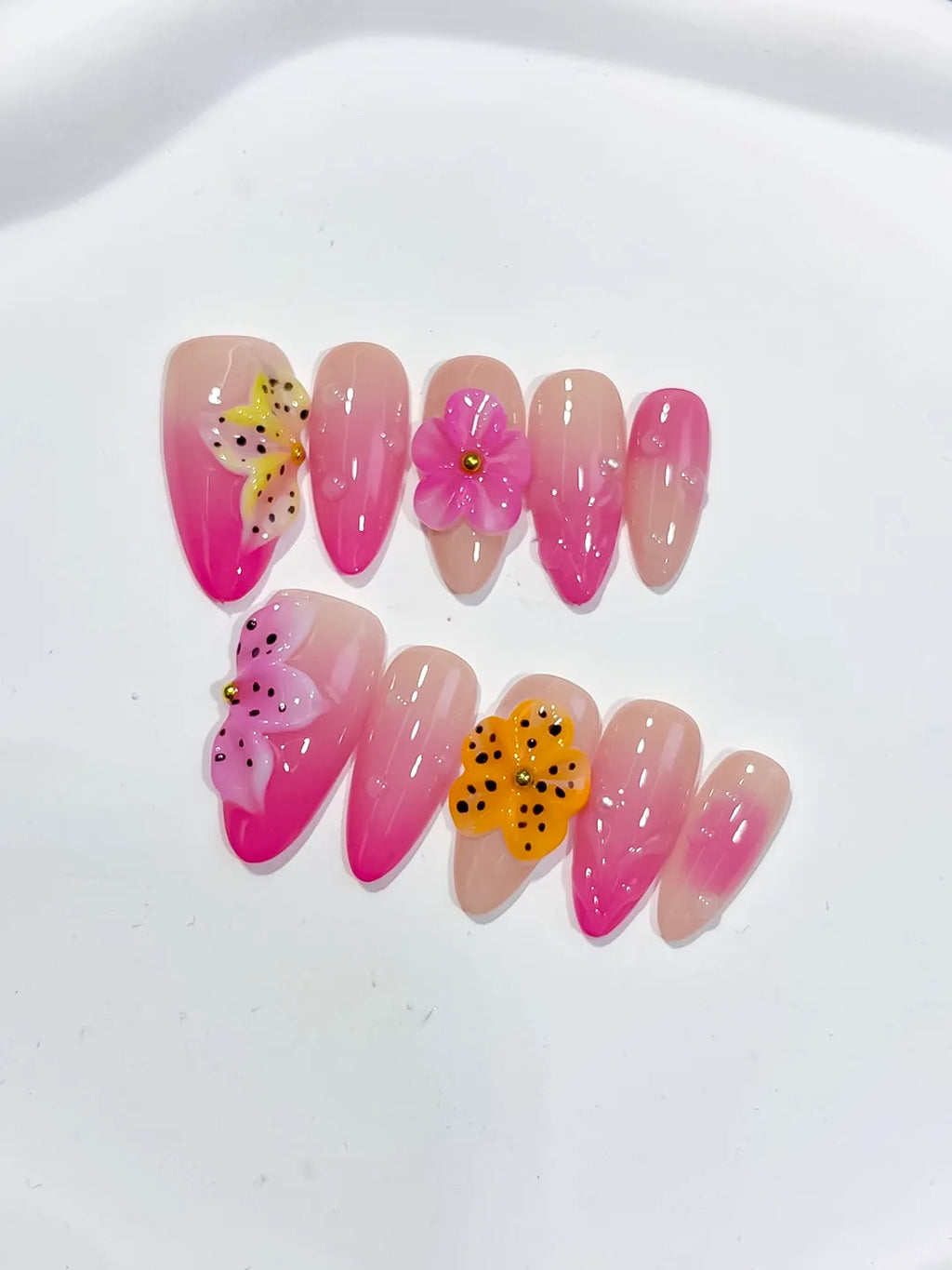Pink Yellow Ombre Flower Dot Pattern press on nails detail view