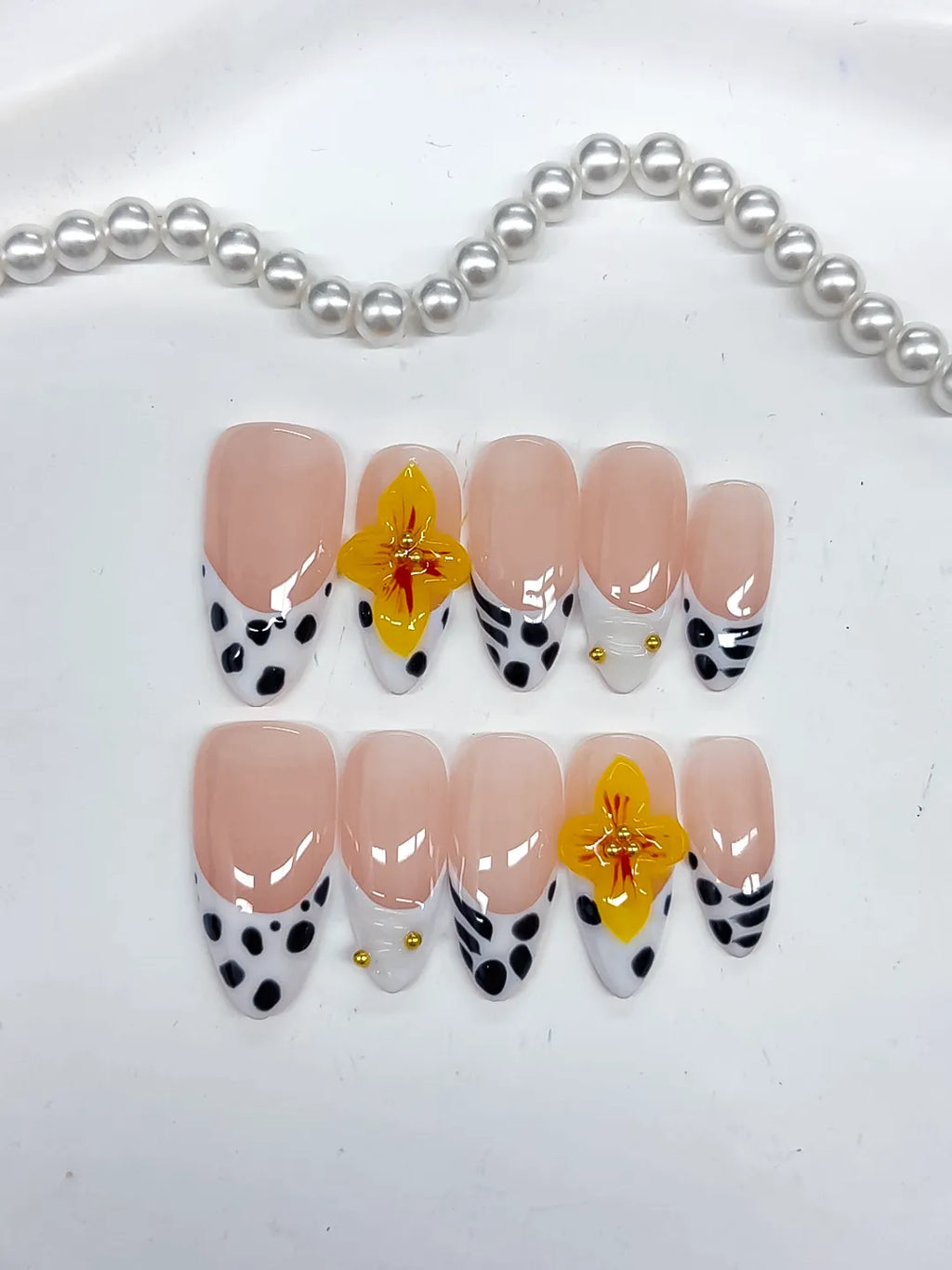 Nude Black White Yellow French tip Flower Dot Pattern press on nails detail view
