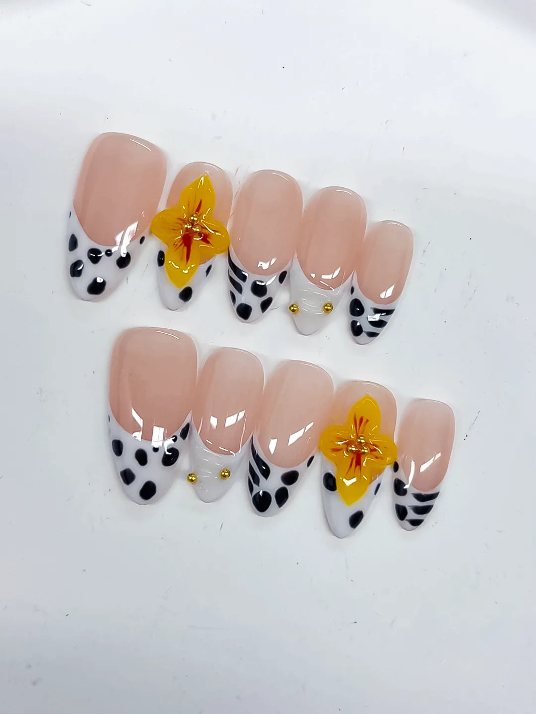 Nude Black White Yellow French tip Flower Dot Pattern press on nails detail view