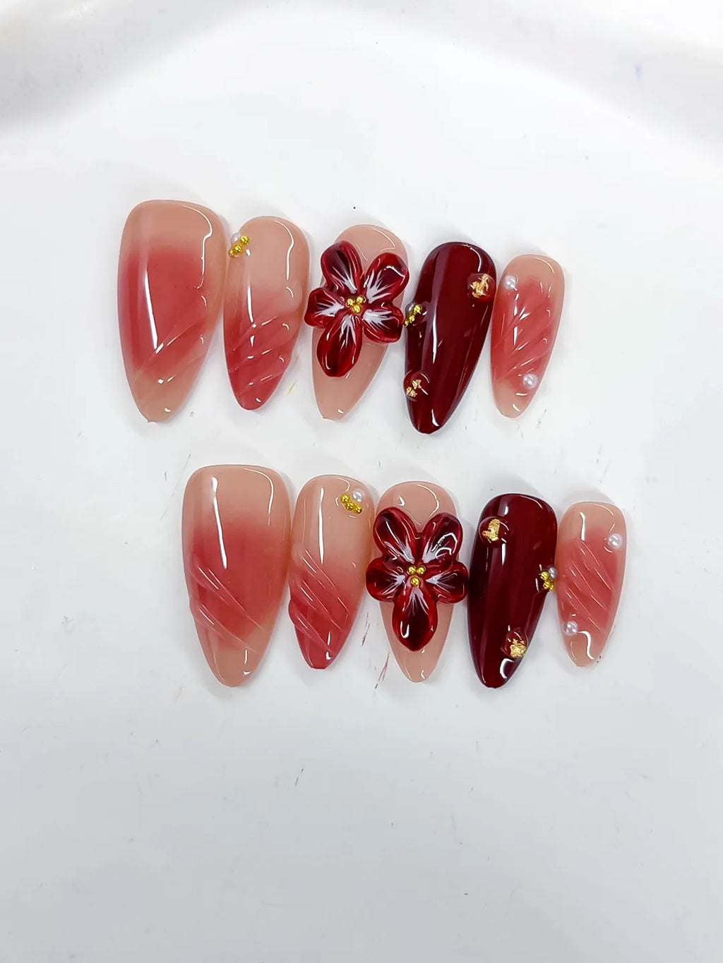 Pink Red Gold Ombre Flower Stud press on nails detail view