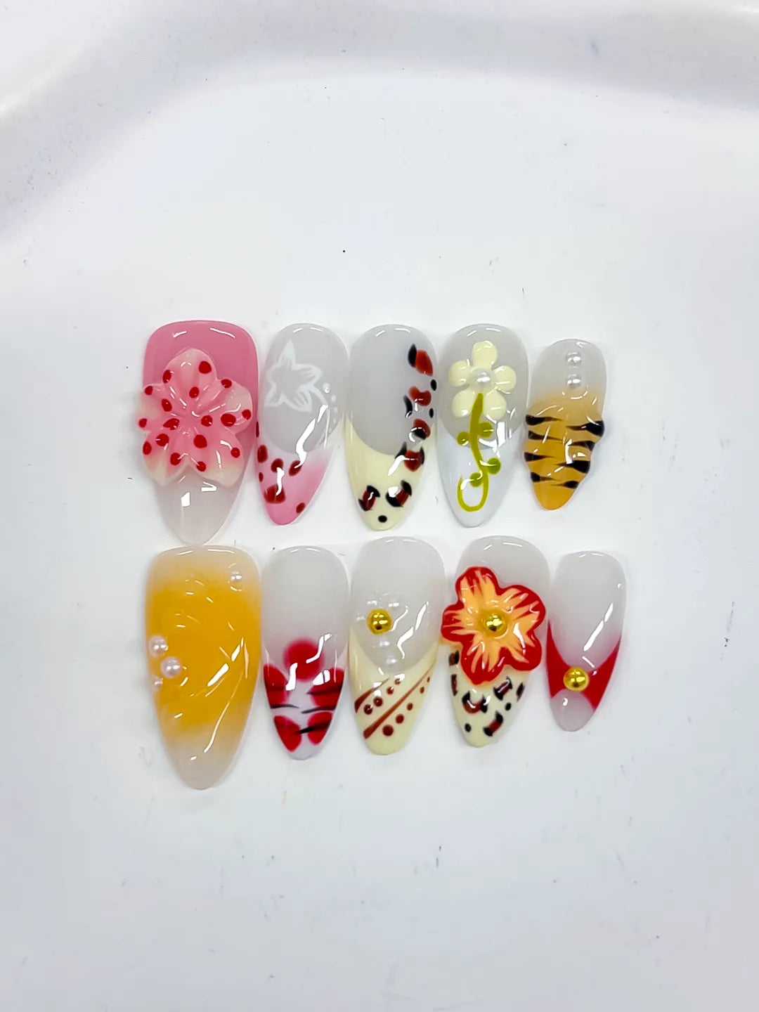 Pink Yellow White Red Black Abstract Flower Bee Fruit press on nails detail view