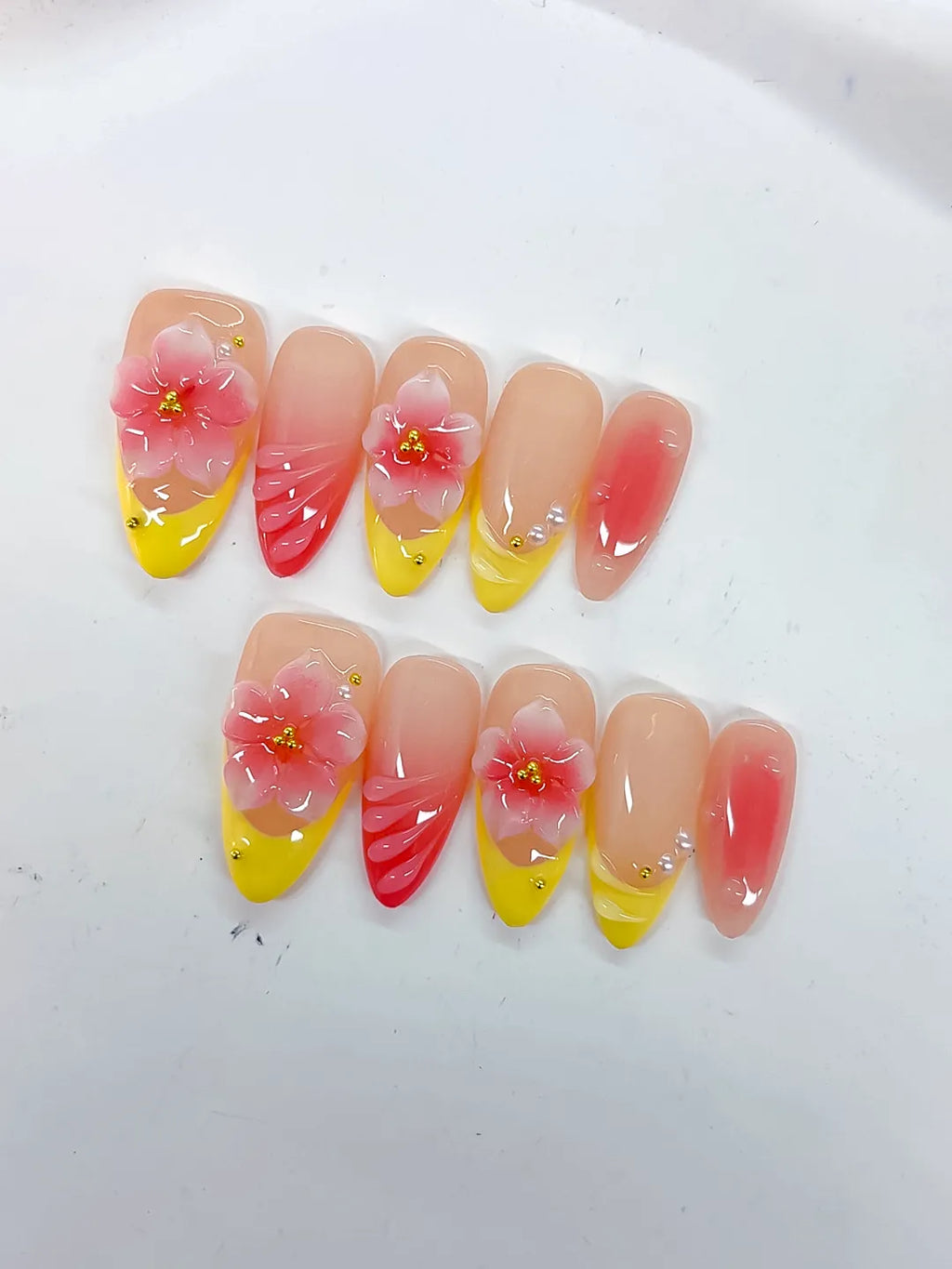 Nude Yellow Pink French tip Flower Shell press on nails detail view
