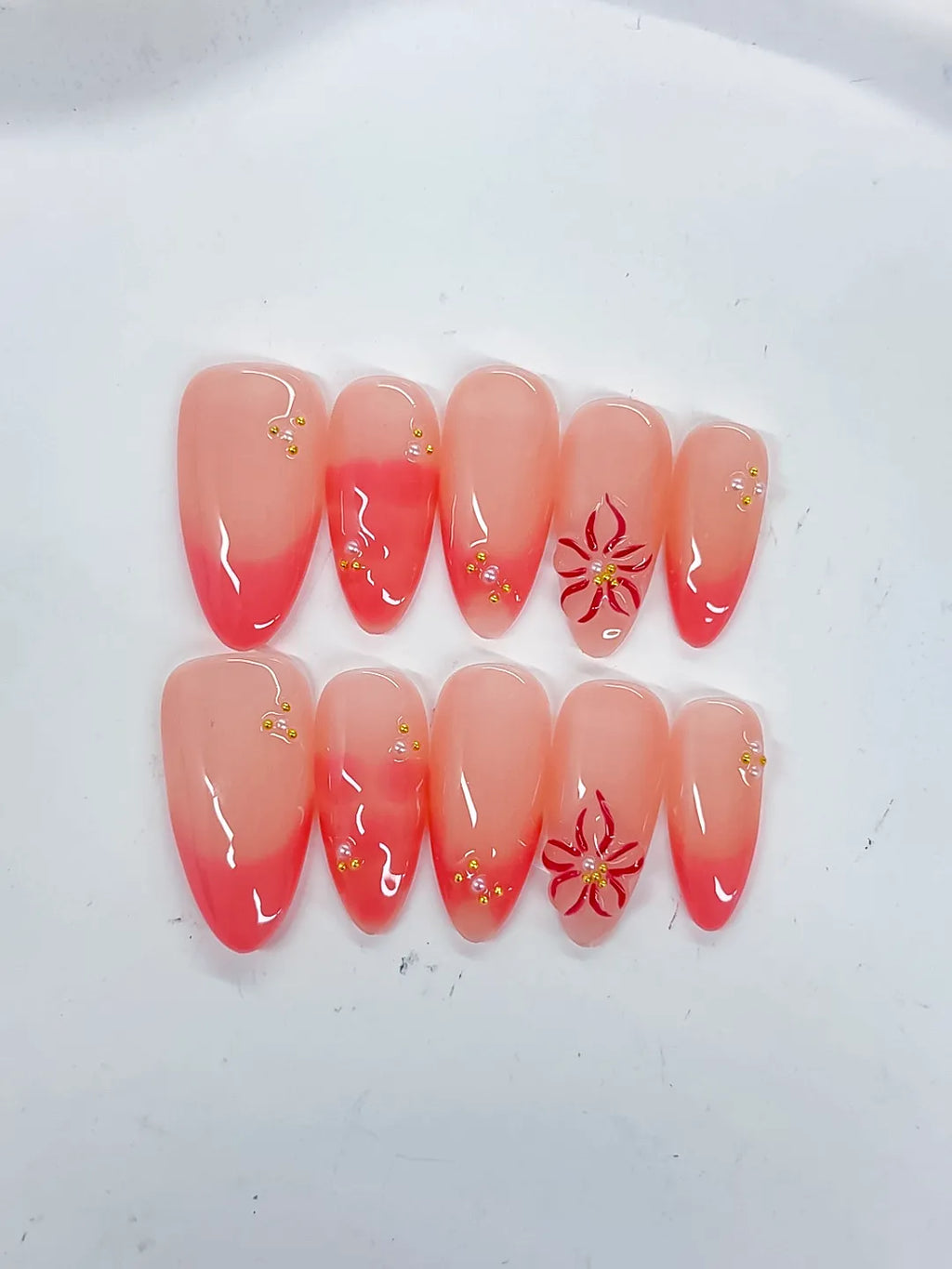 Pink Ombre Flower Stud press on nails detail view