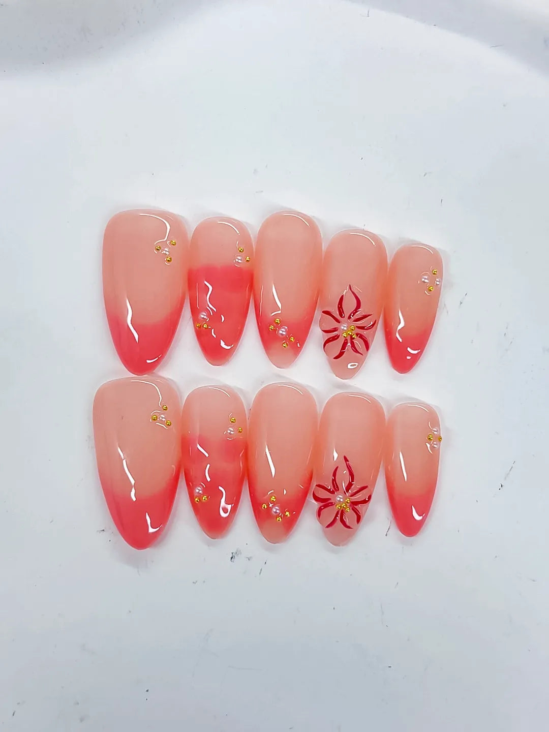 Pink Ombre Flower Stud press on nails detail view