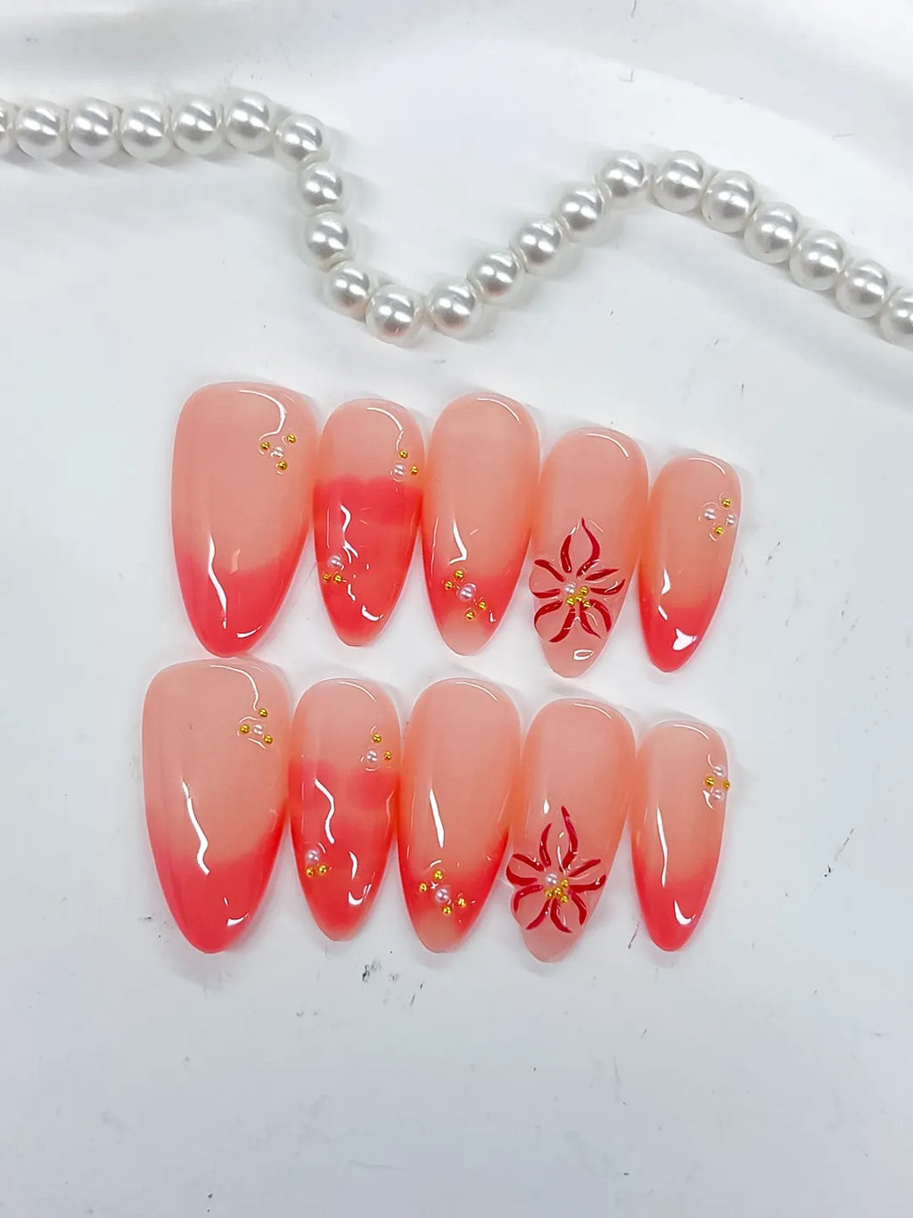 Pink Ombre Flower Stud press on nails detail view