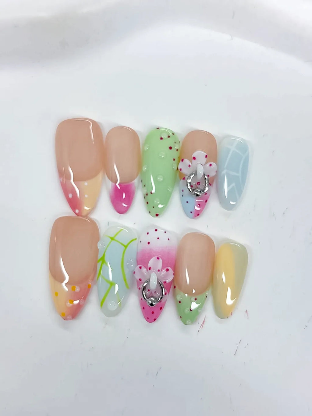 Nude Pink Green Blue Yellow White Abstract Flower Heart Dot Pattern Metallic Charm press on nails detail view