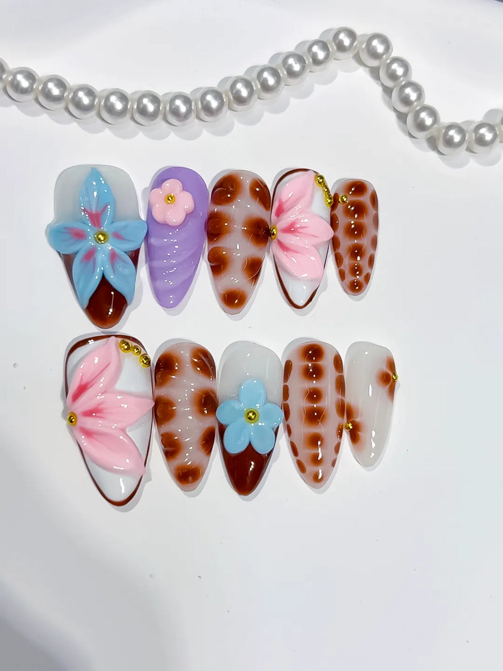White Brown Pink Blue Purple Abstract Flower Dot Pattern press on nails detail view