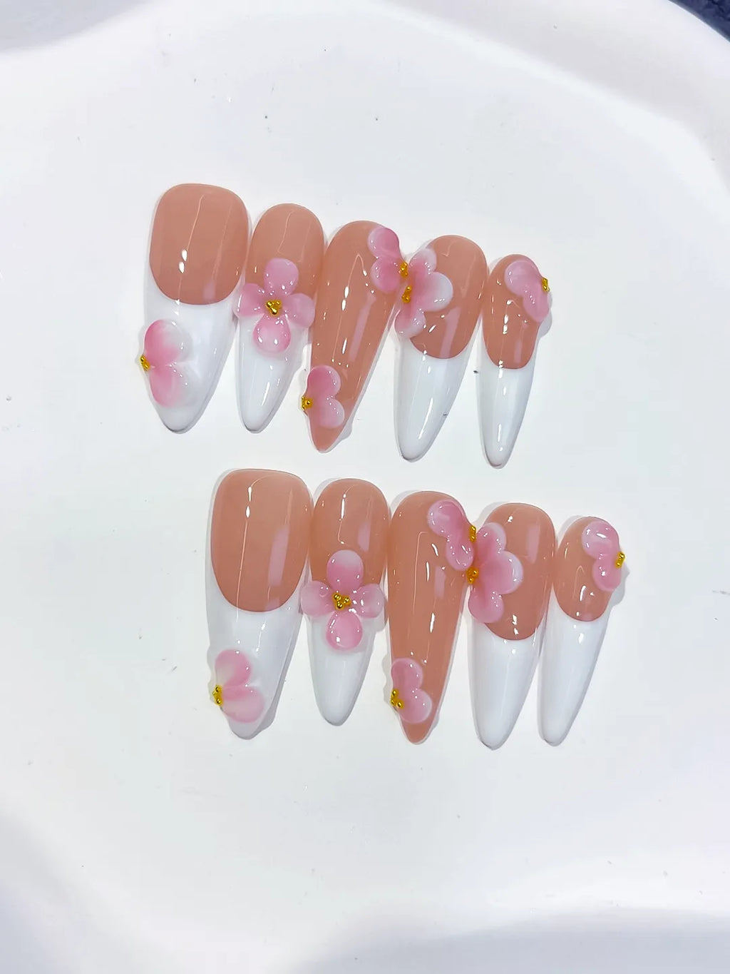 Nude White Pink French tip Flower press on nails detail view