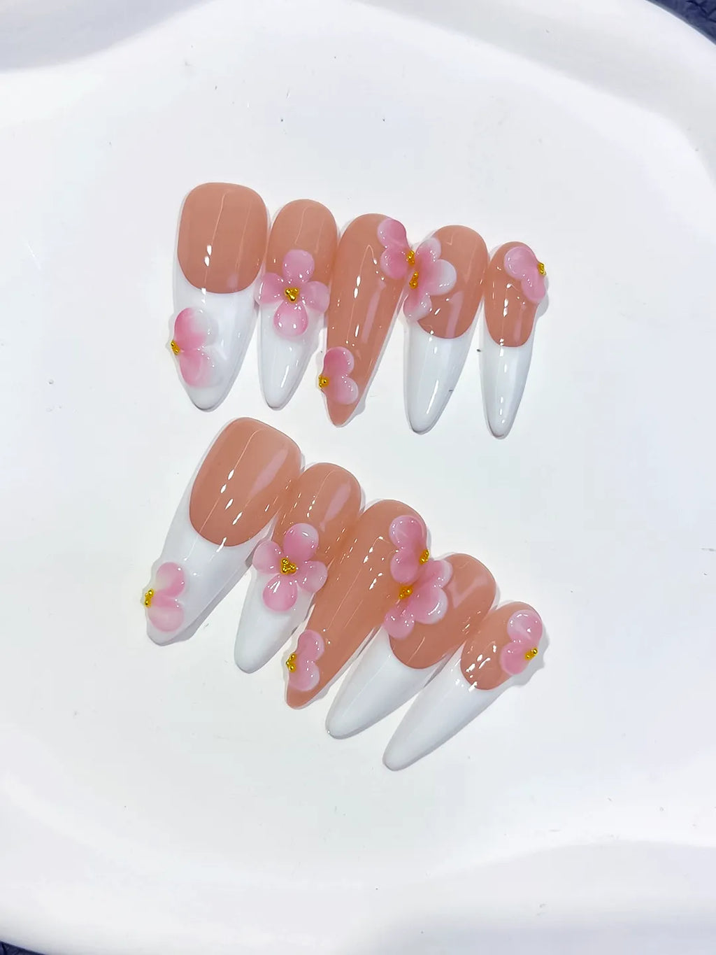 Nude White Pink French tip Flower press on nails detail view