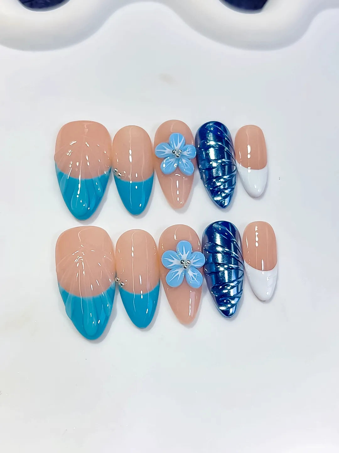 Nude Blue White French tip Flower Cat Eye press on nails detail view