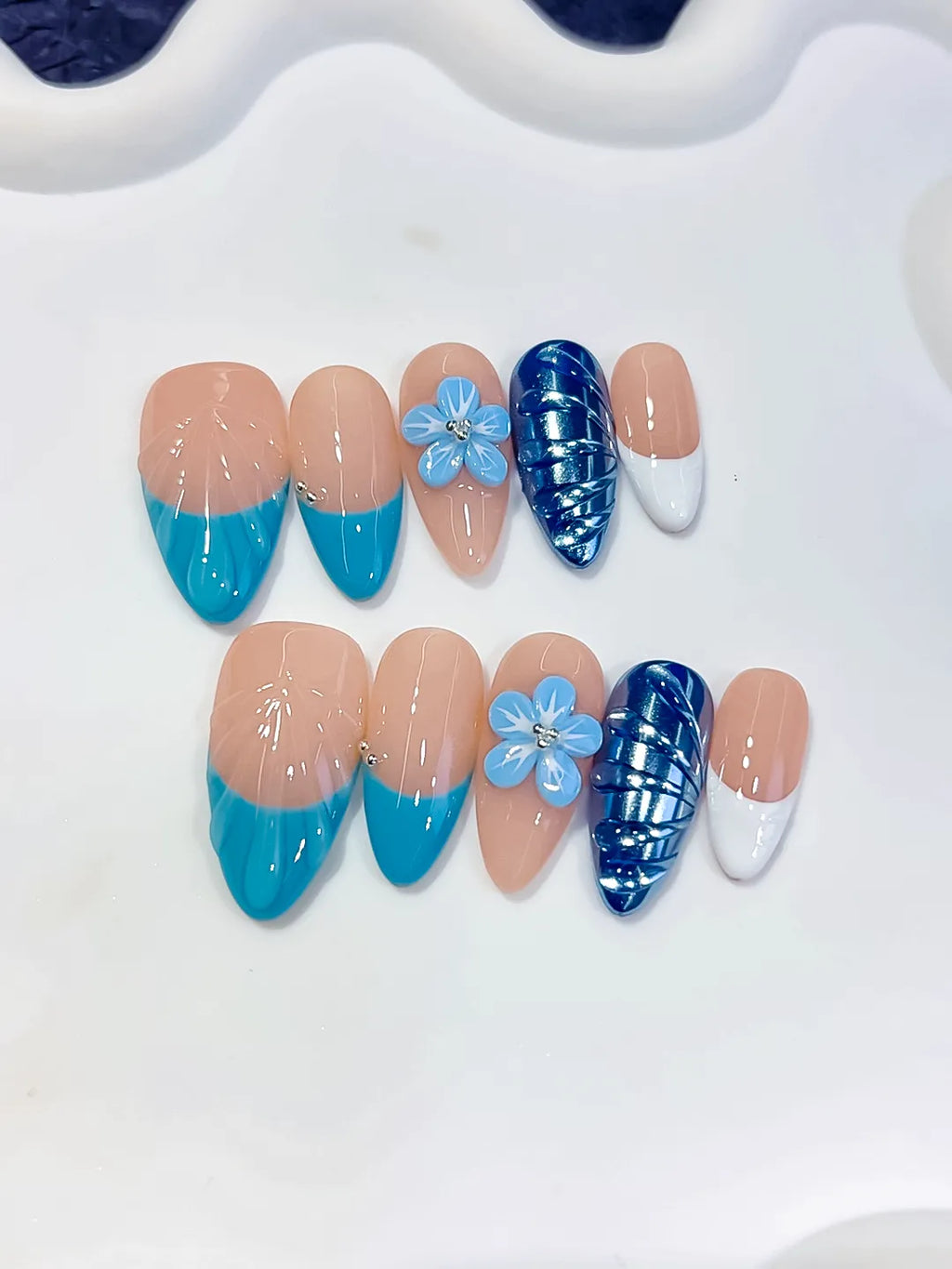 Nude Blue White French tip Flower Cat Eye press on nails detail view