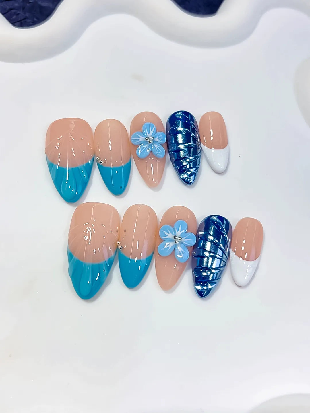 Nude Blue White French tip Flower Cat Eye press on nails detail view