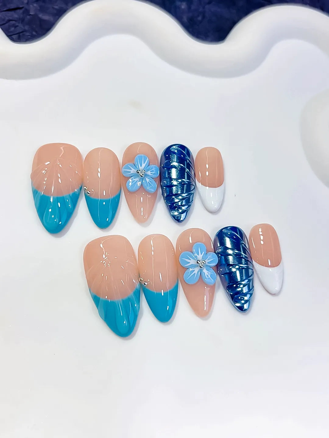 Nude Blue White French tip Flower Cat Eye press on nails detail view