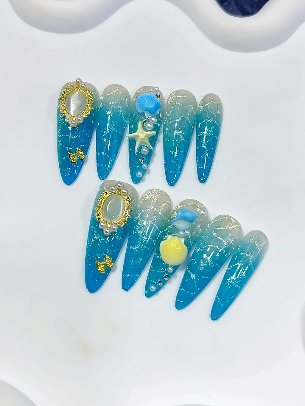Blue Silver Gold Glitter Pearl Star Metallic Charm press on nails detail view