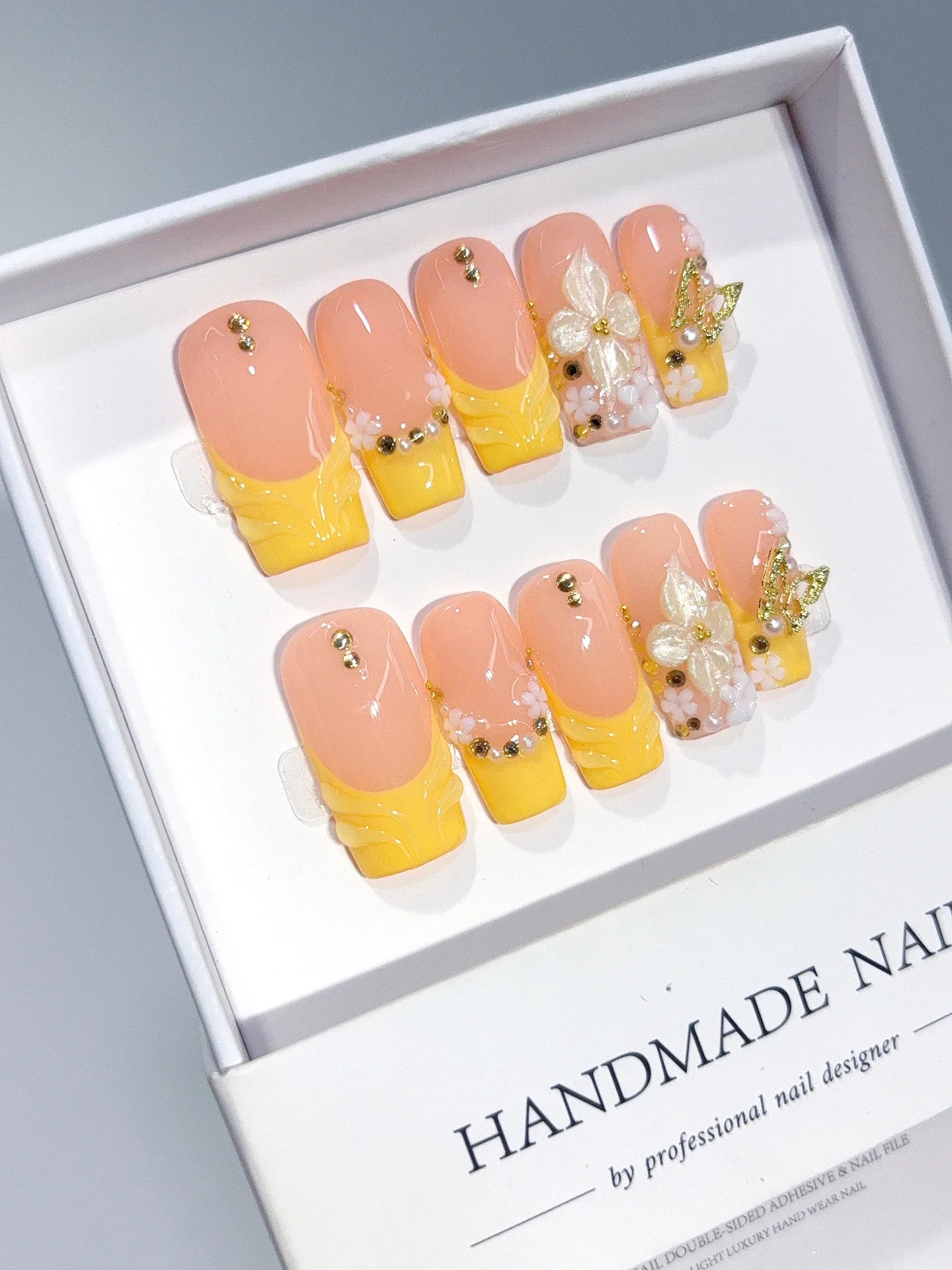 D650 - Medium Long Nude Yellow Square French Tip 3D Flowers - view 3