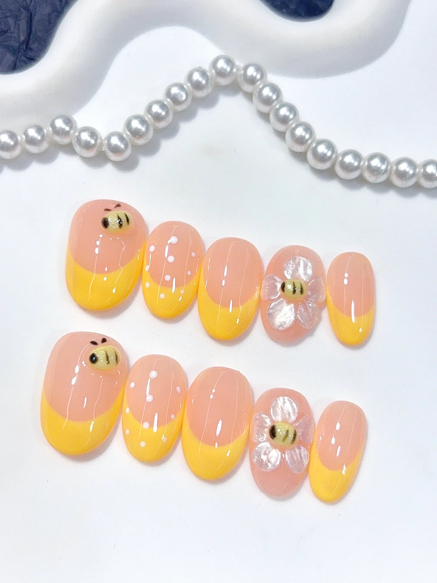 D651 - Short Nude Yellow Oval French Tip Polka Dot Bee - view 6