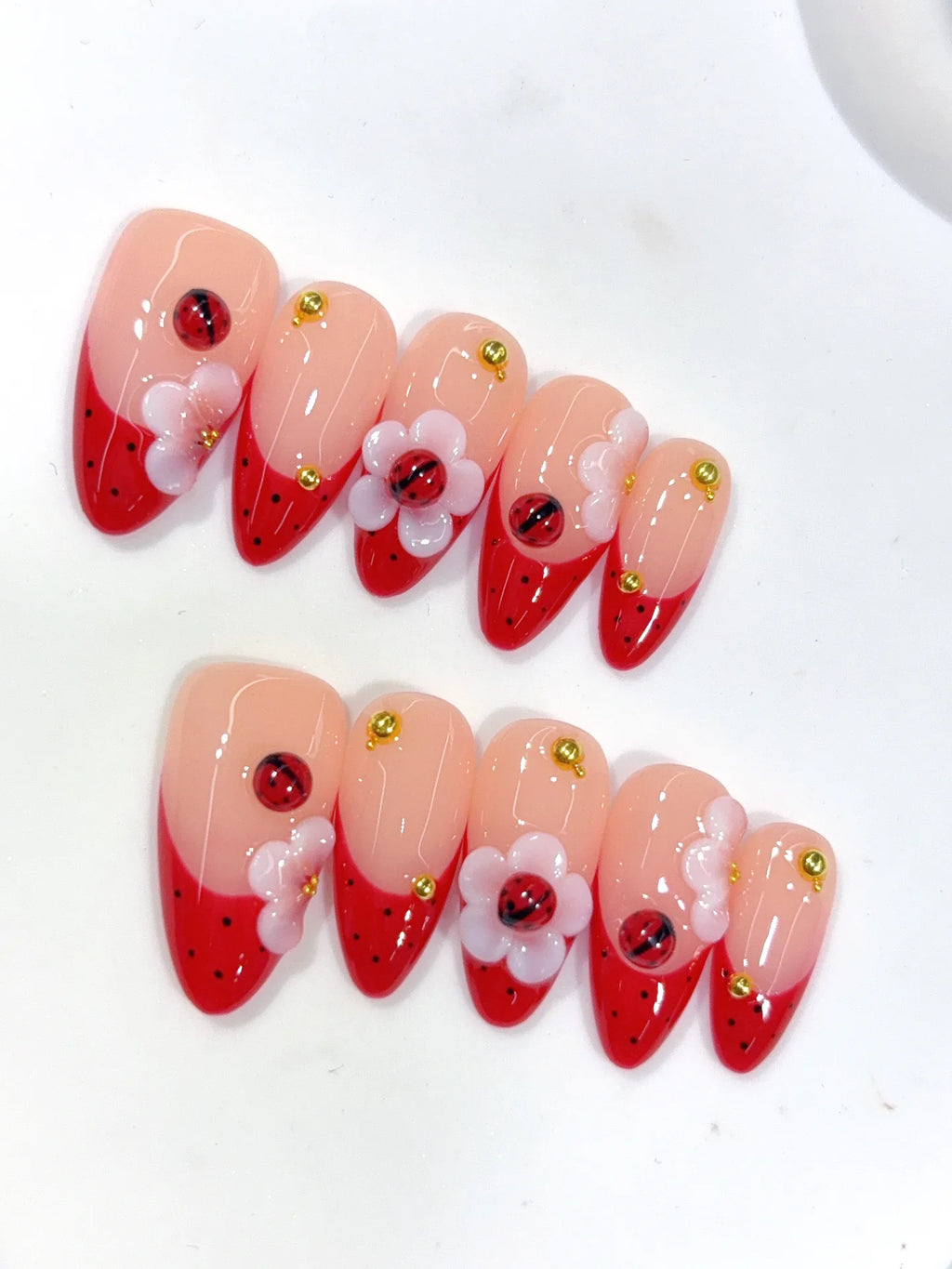 D656 - Medium Nude Red Almond French Tip Heart Flowers - view 4